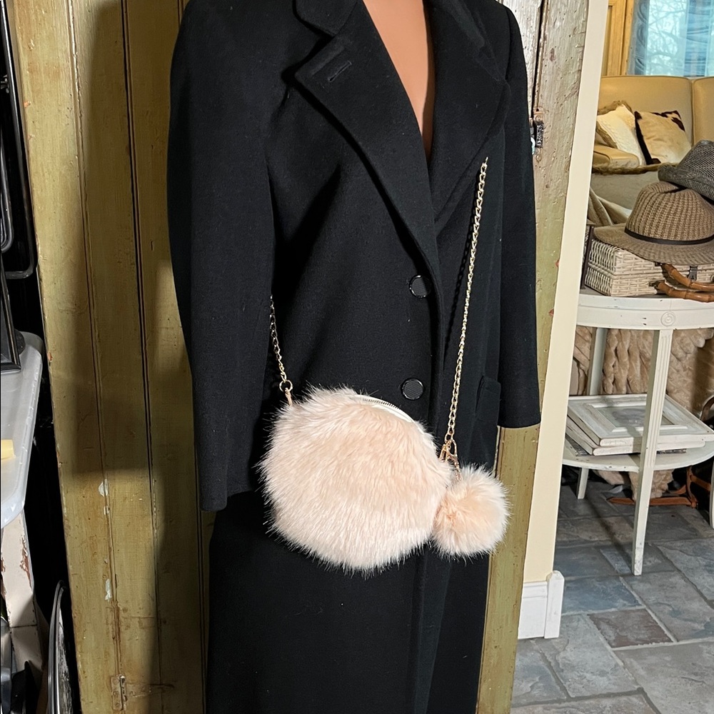 Vintage rabbit fur ? crossbody purse fabulous!